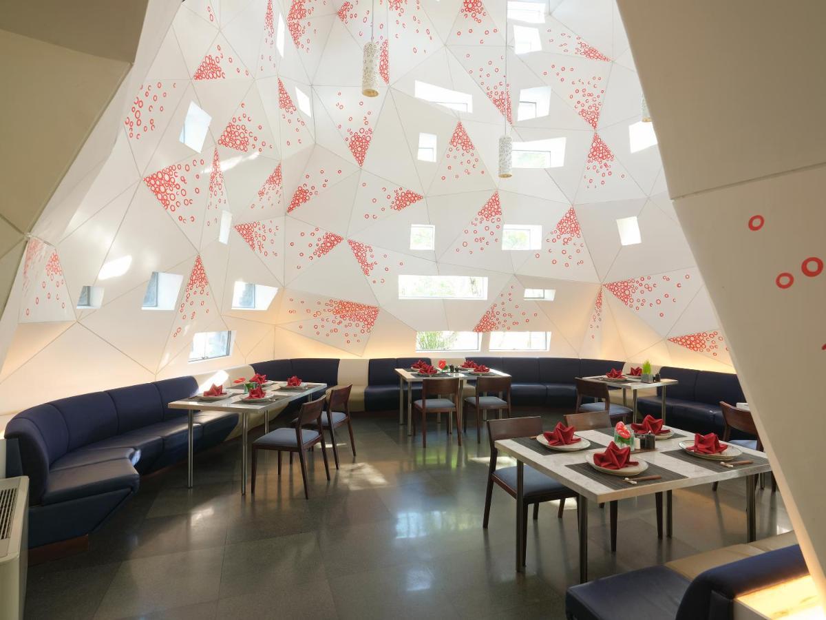 Maya Sanur Resort & Spa Εξωτερικό φωτογραφία Interior of the restaurant