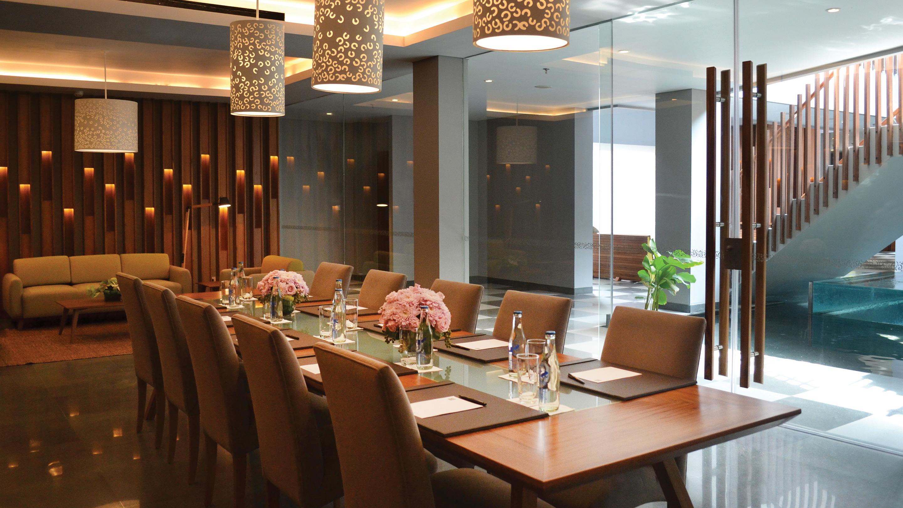 Maya Sanur Resort & Spa Εξωτερικό φωτογραφία Meeting room at the Four Seasons Hotel, Kuala Lumpur